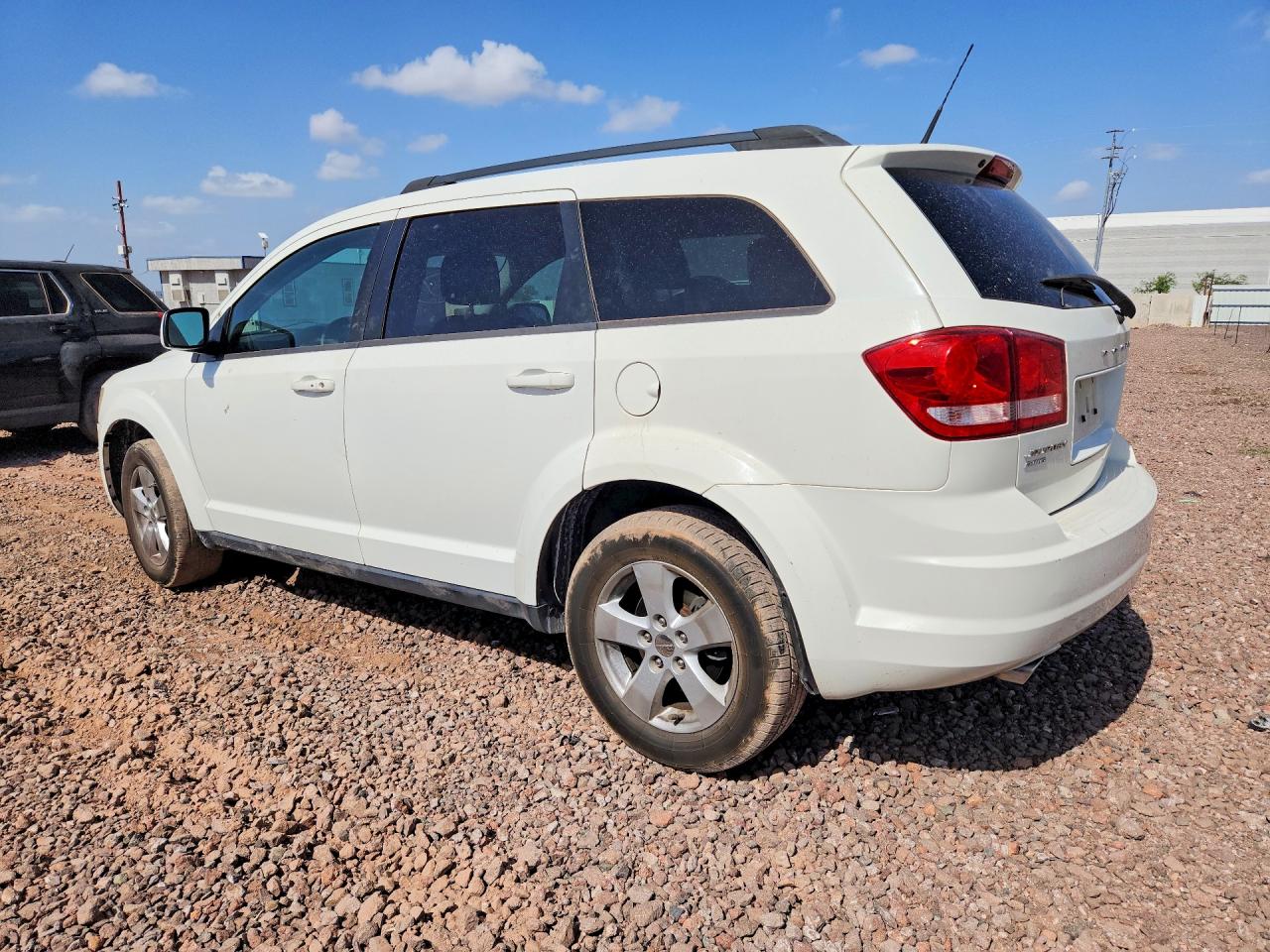 2011 DODGE JOURNEY