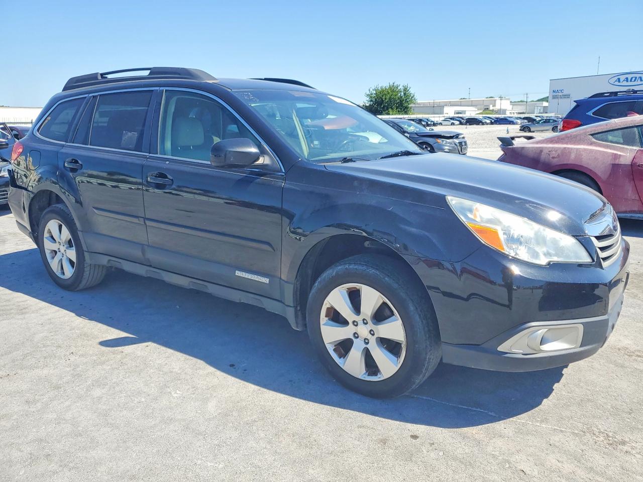 2012 SUBARU OUTBACK
