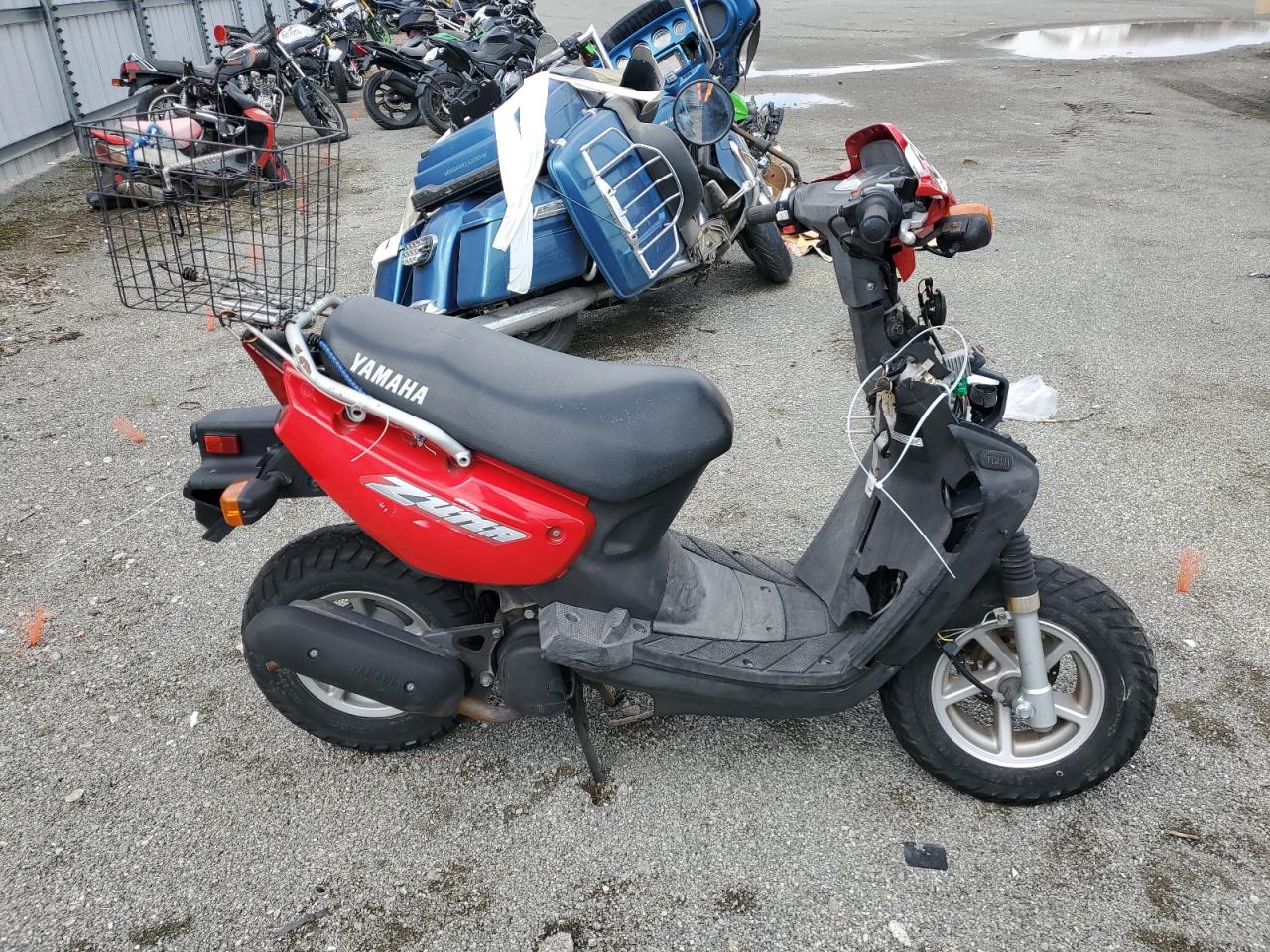 2004 YAMAHA SCOOTER