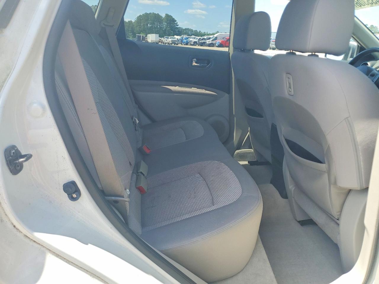 2011 NISSAN ROGUE