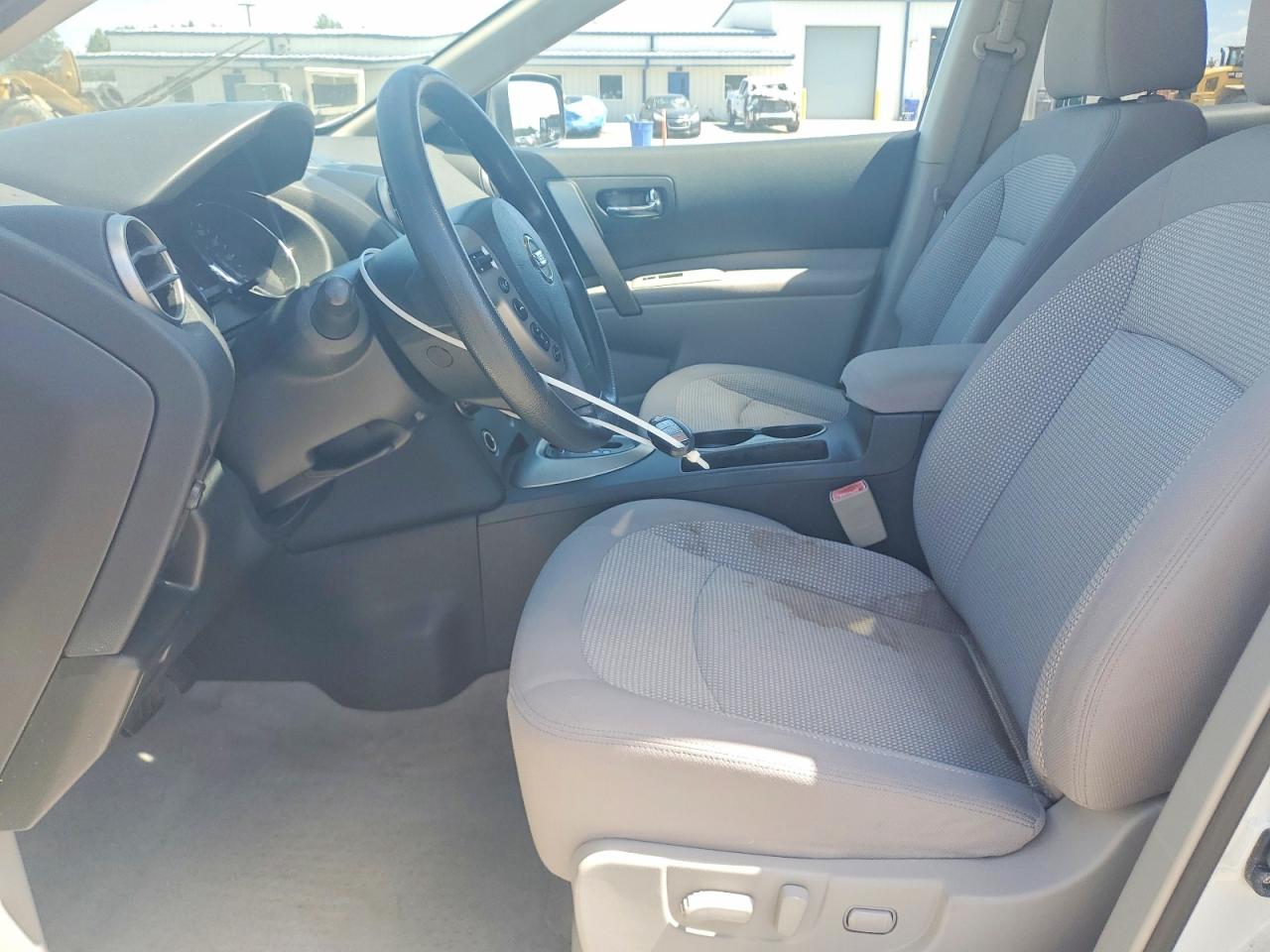 2011 NISSAN ROGUE