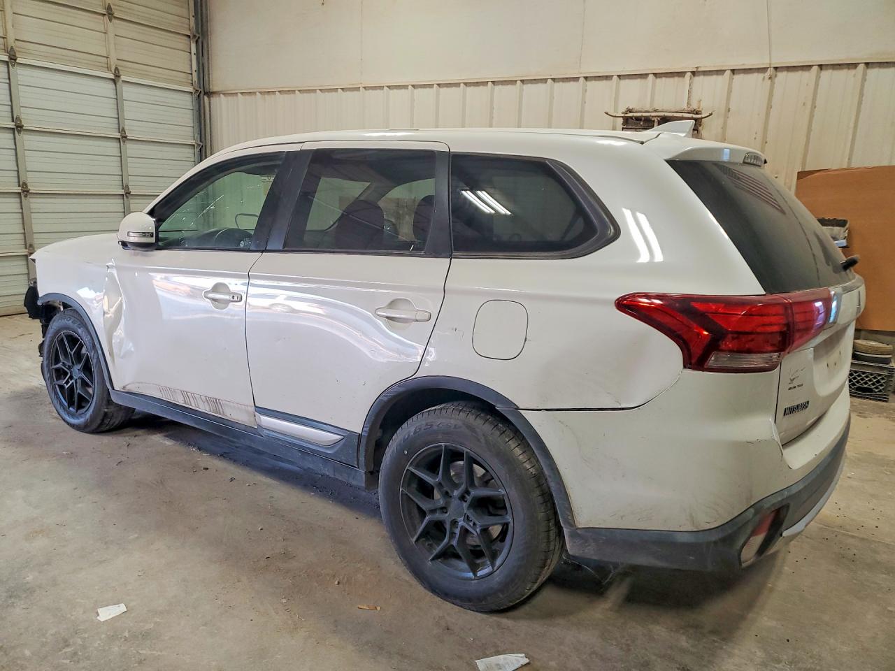 2018 MITSUBISHI OUTLANDER