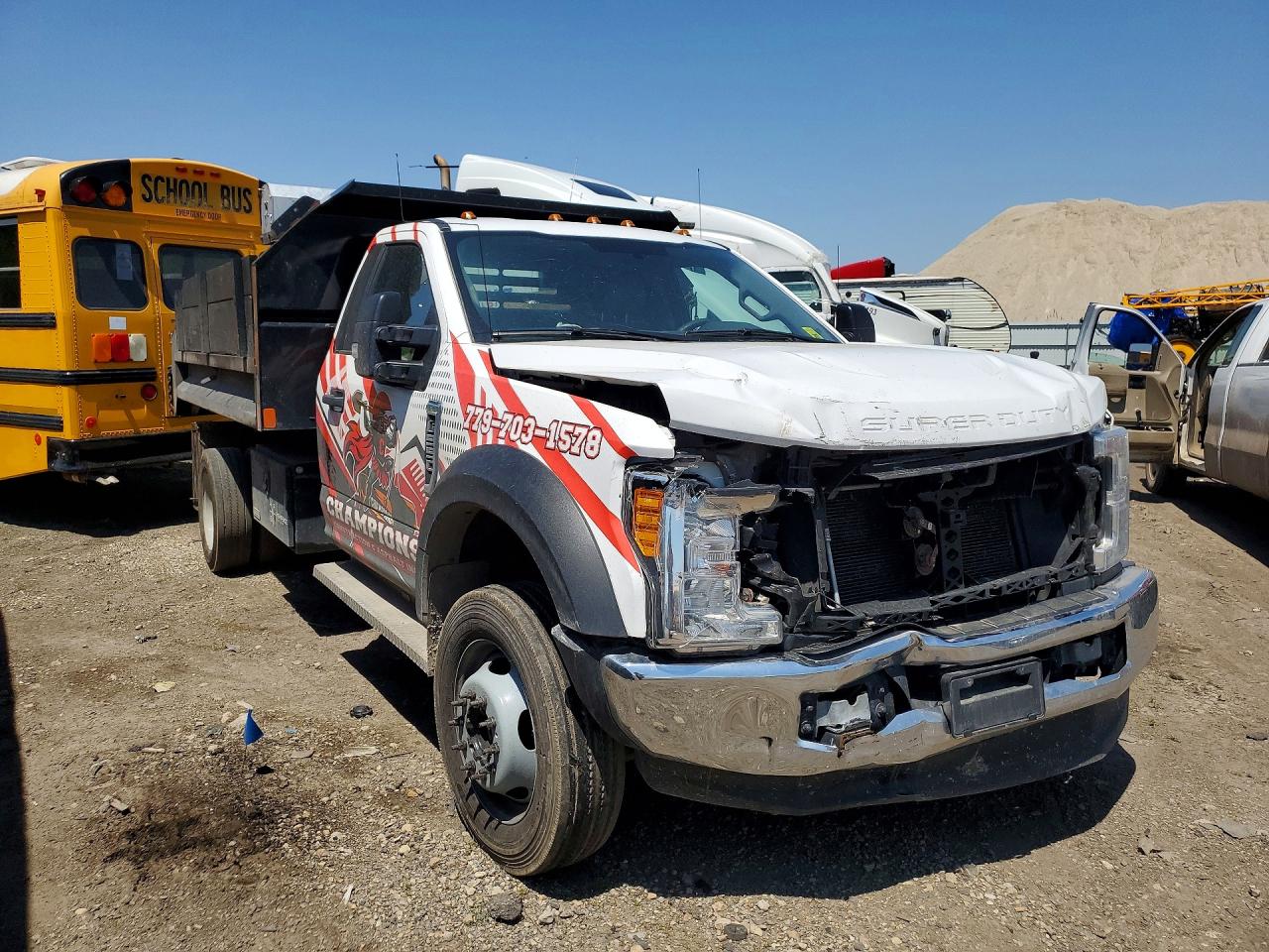 2017 FORD F550
