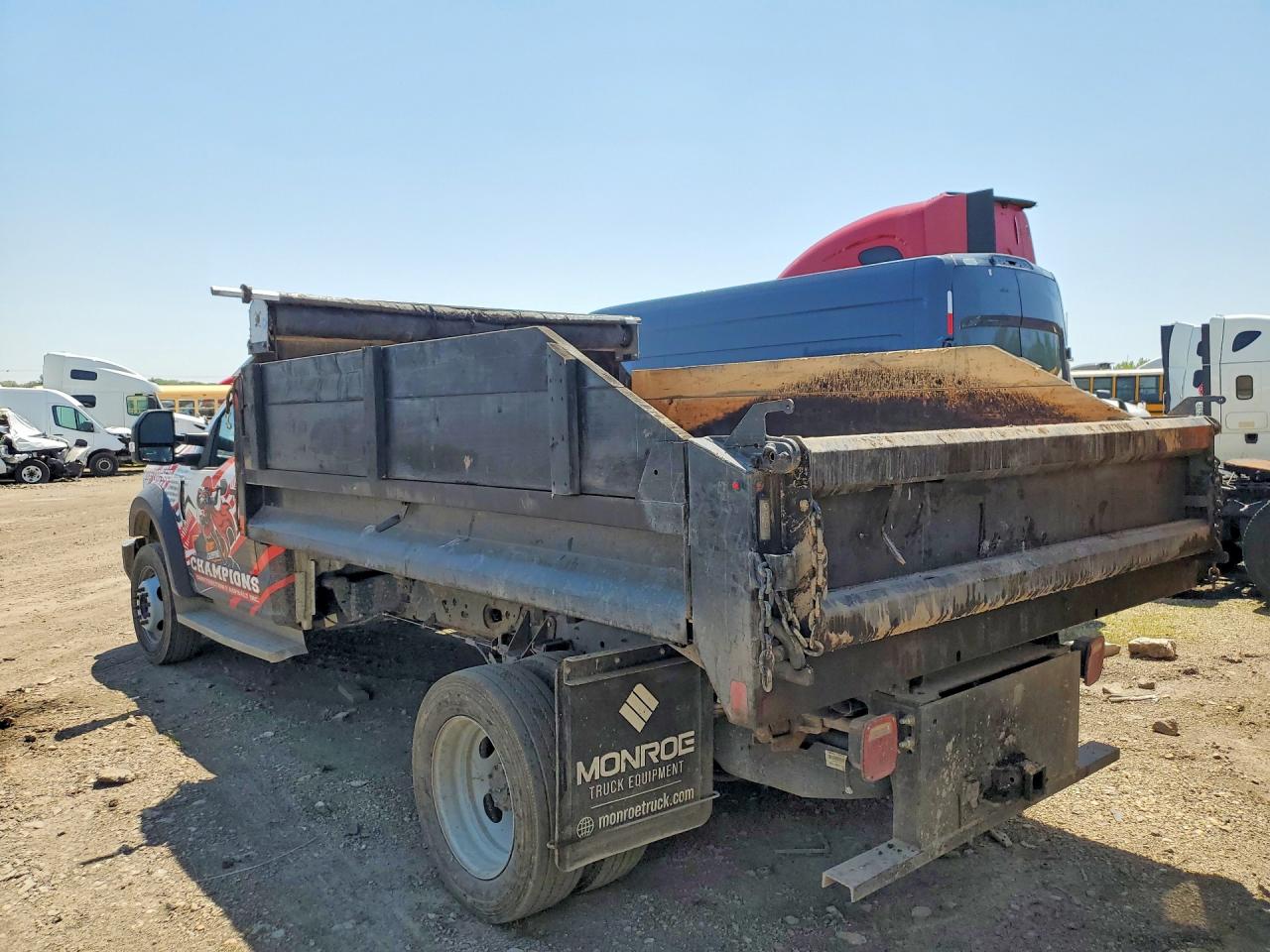 2017 FORD F550