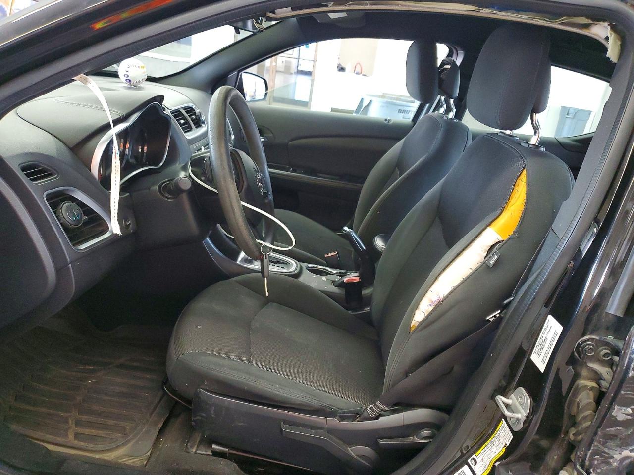 2013 DODGE AVENGER