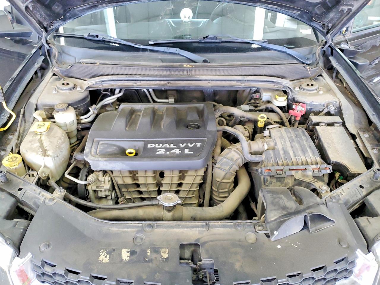 2013 DODGE AVENGER
