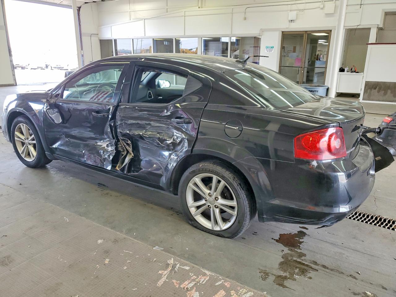 2013 DODGE AVENGER