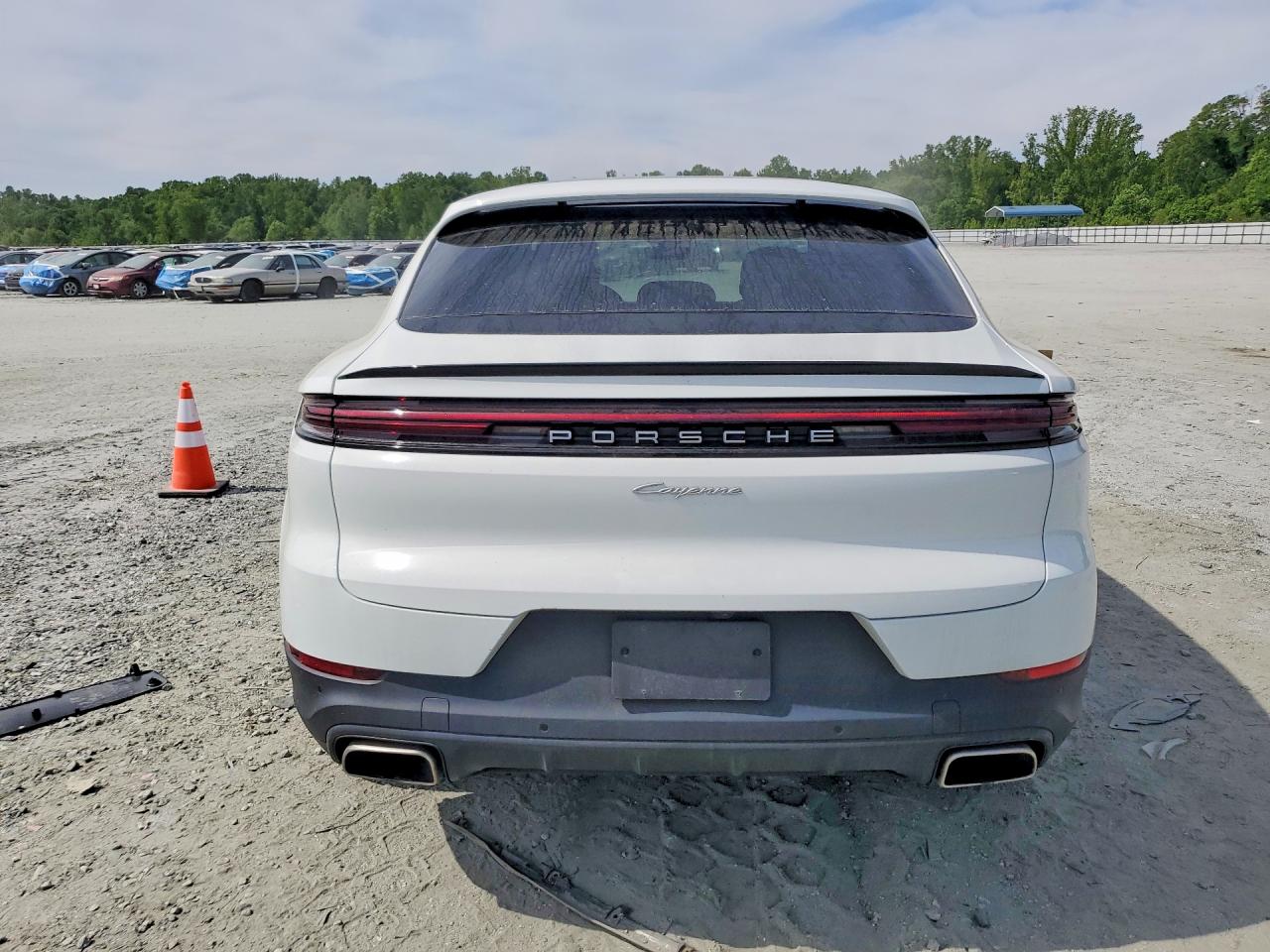 2024 PORSCHE CAYENNE