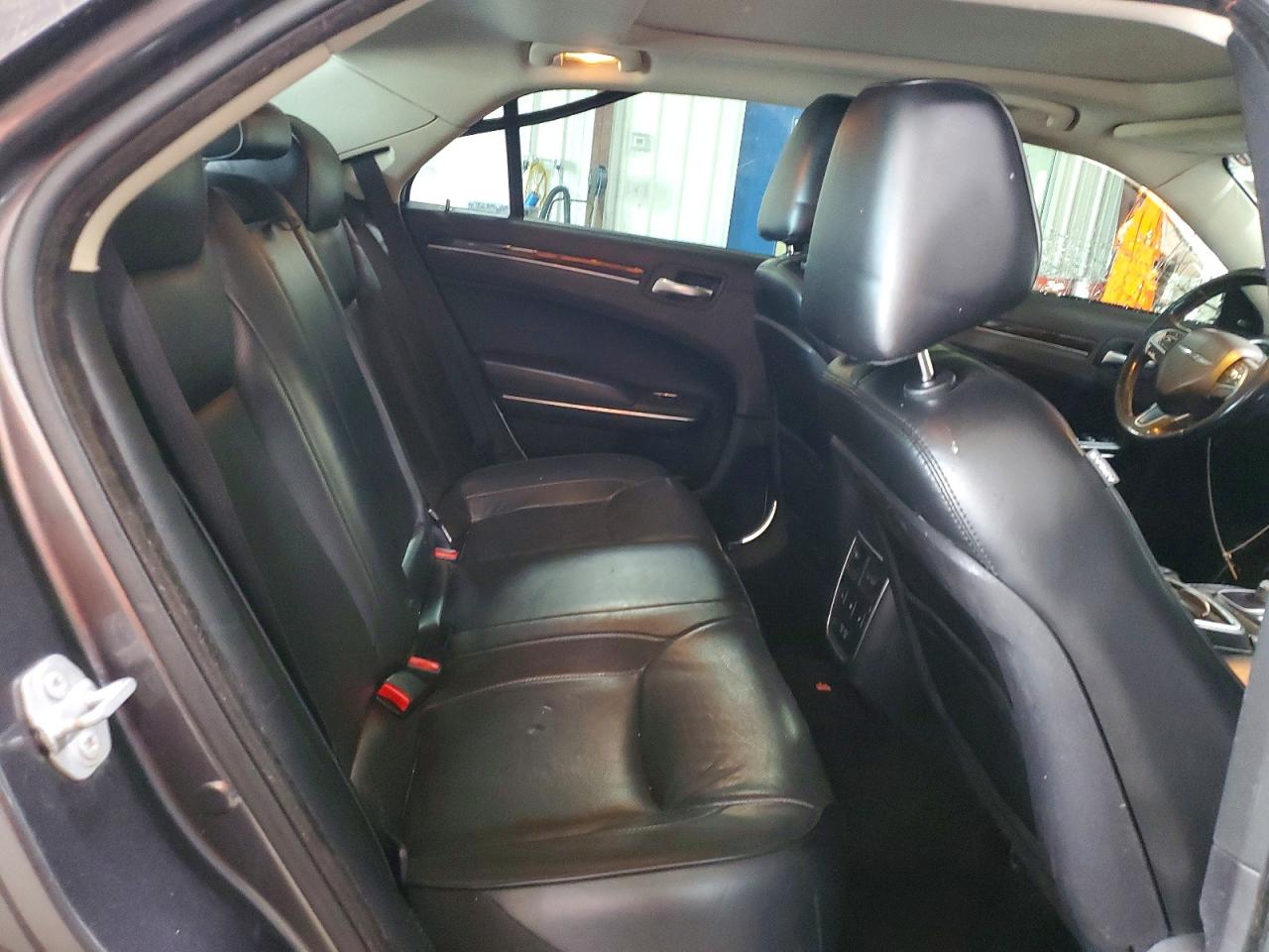 2016 CHRYSLER 300