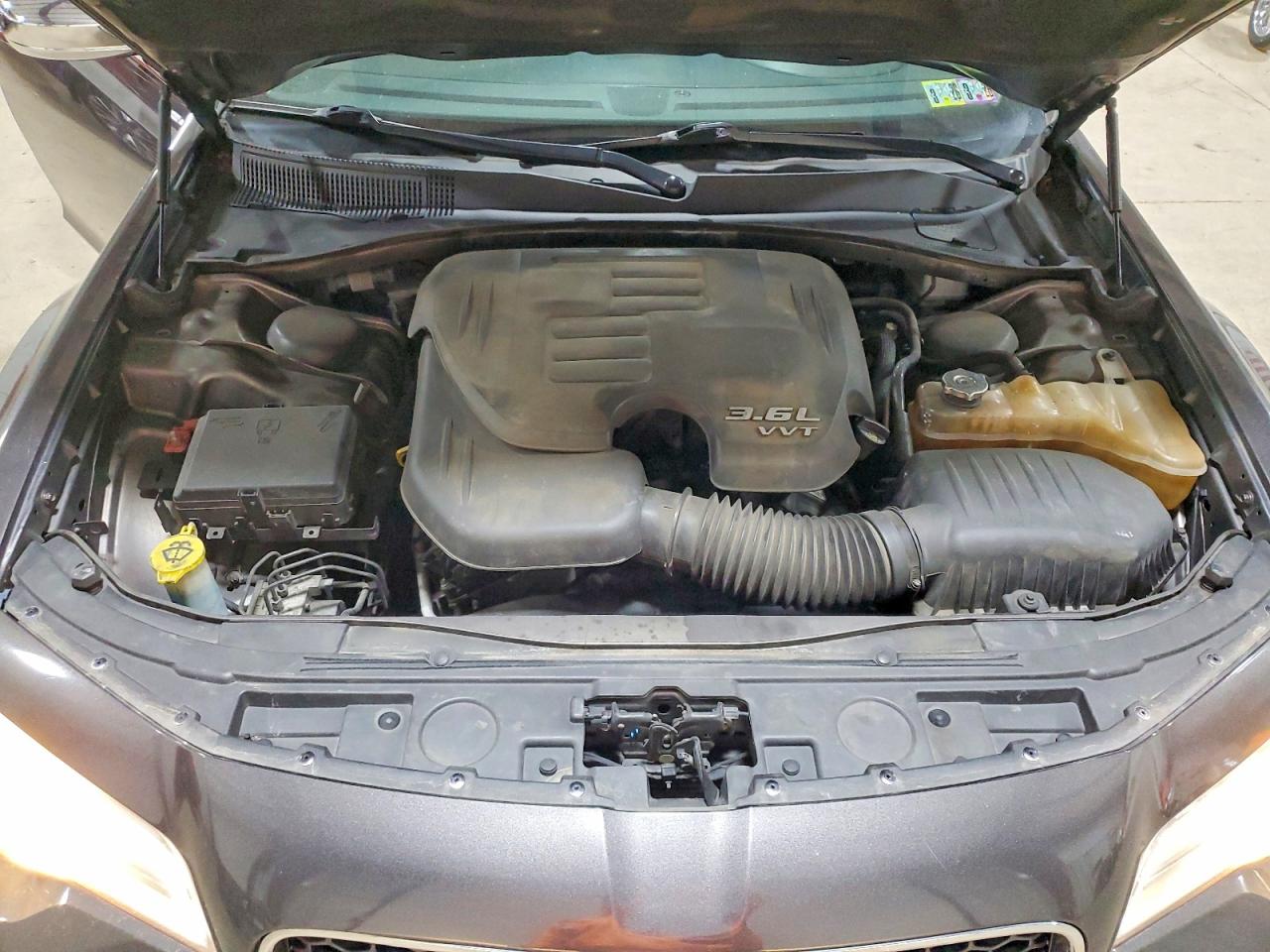 2016 CHRYSLER 300