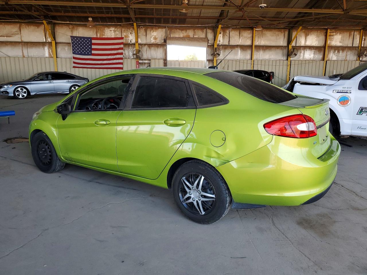 2011 FORD FIESTA