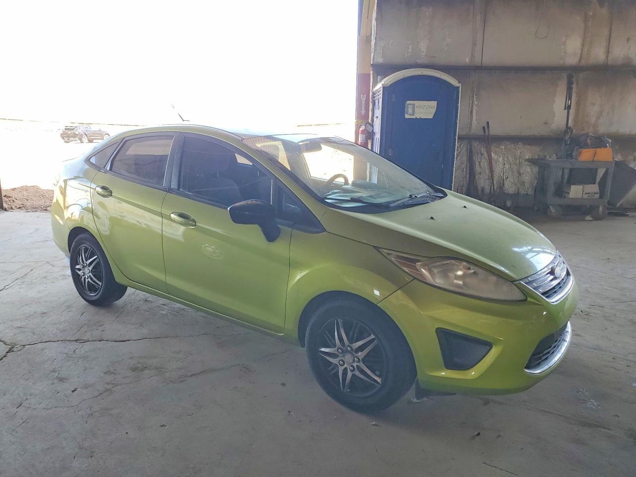 2011 FORD FIESTA