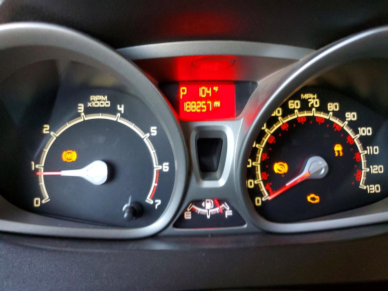 2011 FORD FIESTA