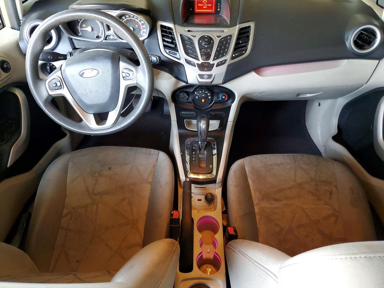 2011 FORD FIESTA