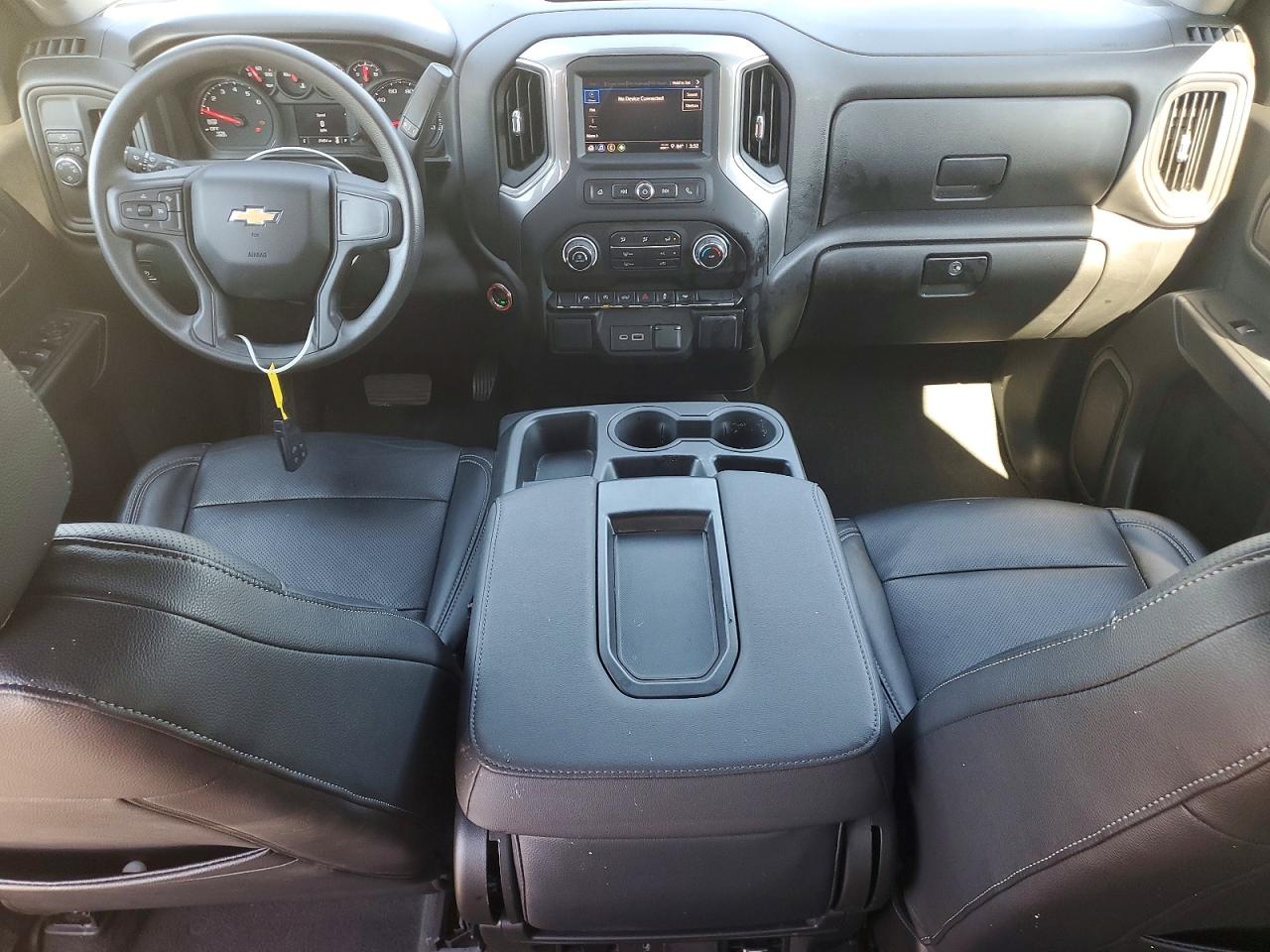 2024 CHEVROLET SILVERADO