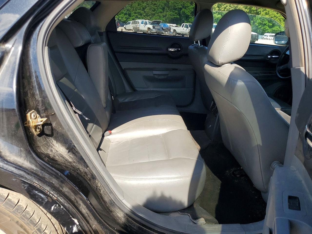 2005 DODGE MAGNUM