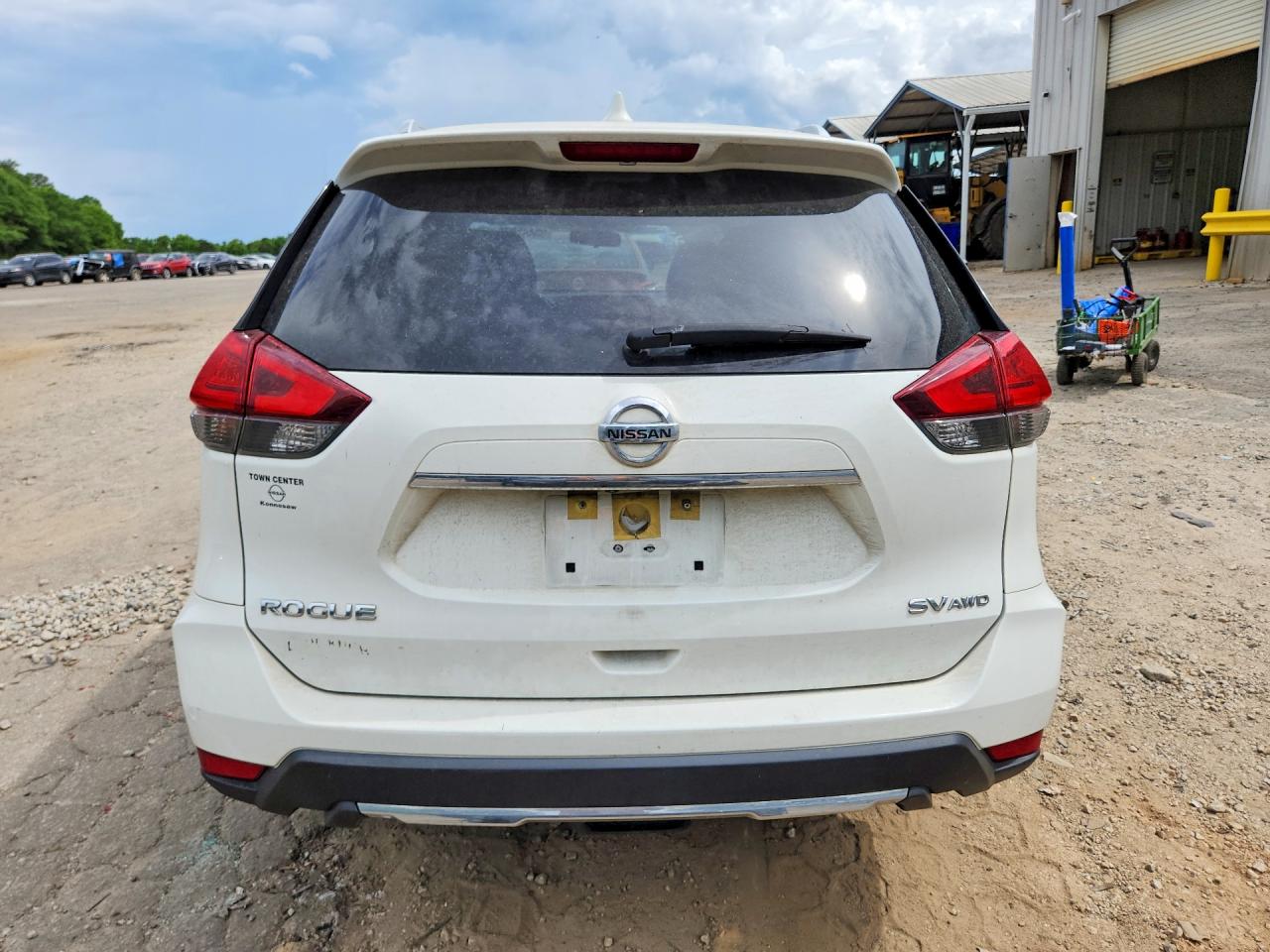 2017 NISSAN ROGUE