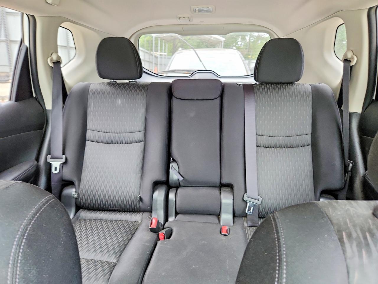 2017 NISSAN ROGUE