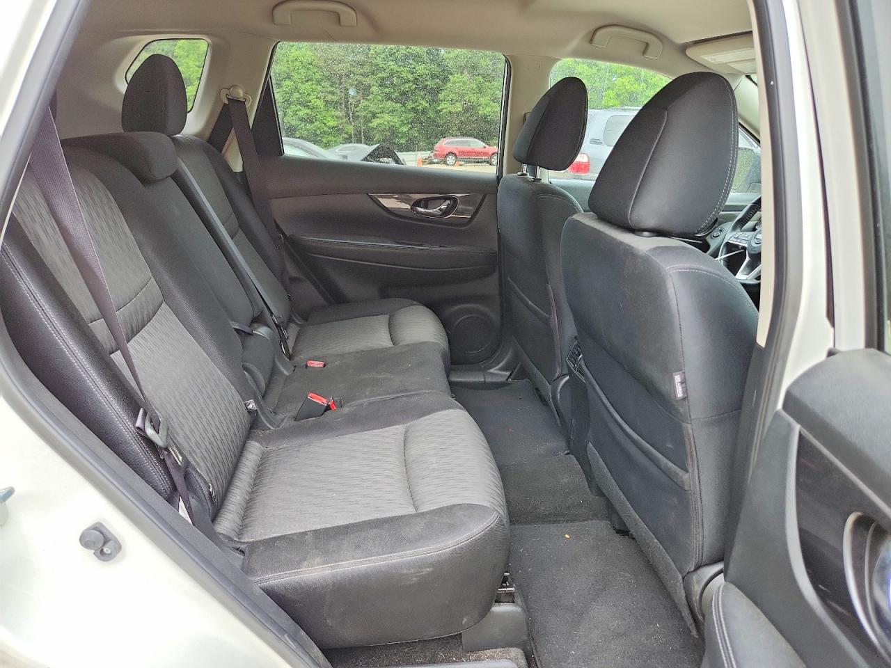 2017 NISSAN ROGUE