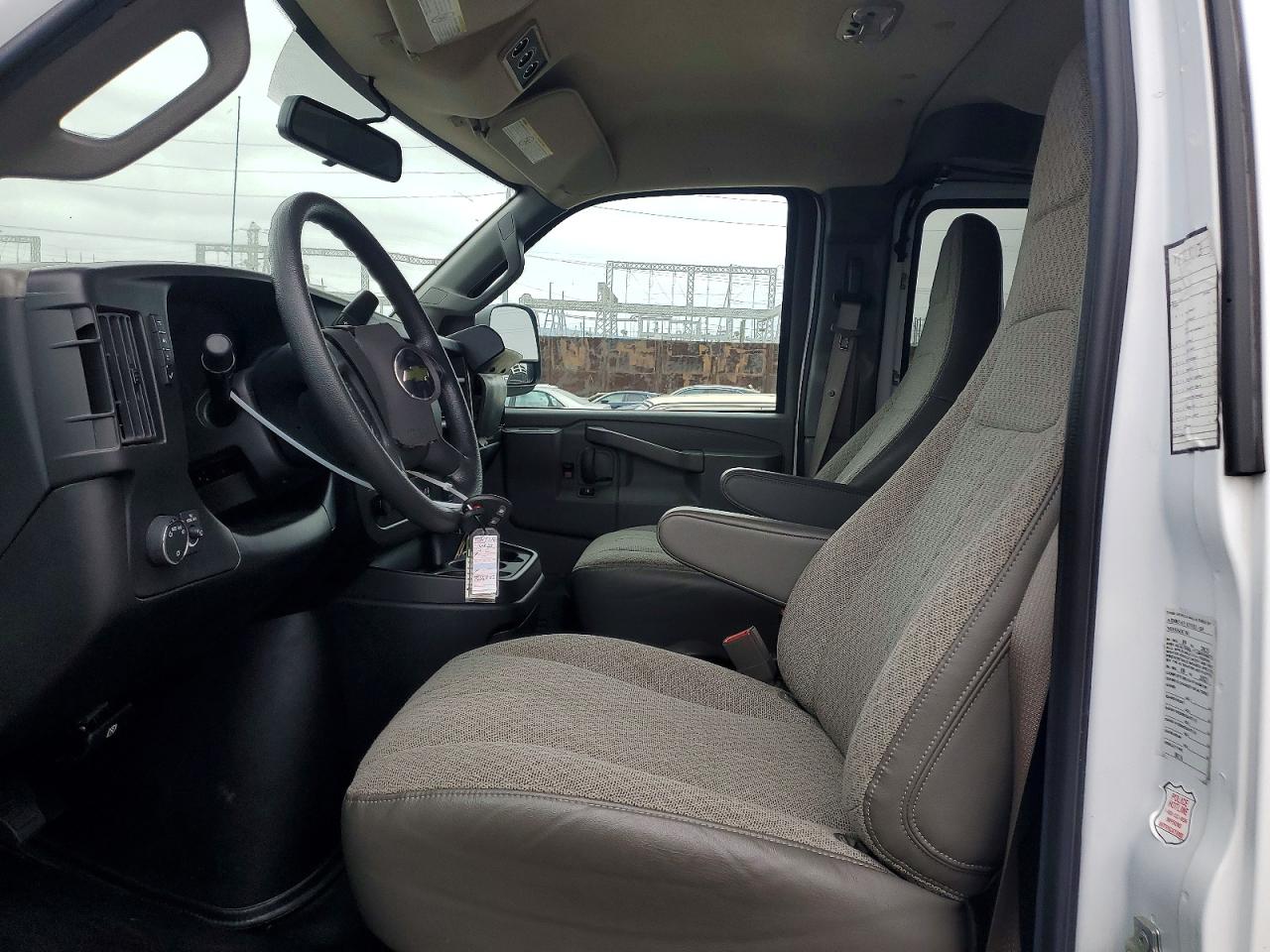 2023 CHEVROLET EXPRESS