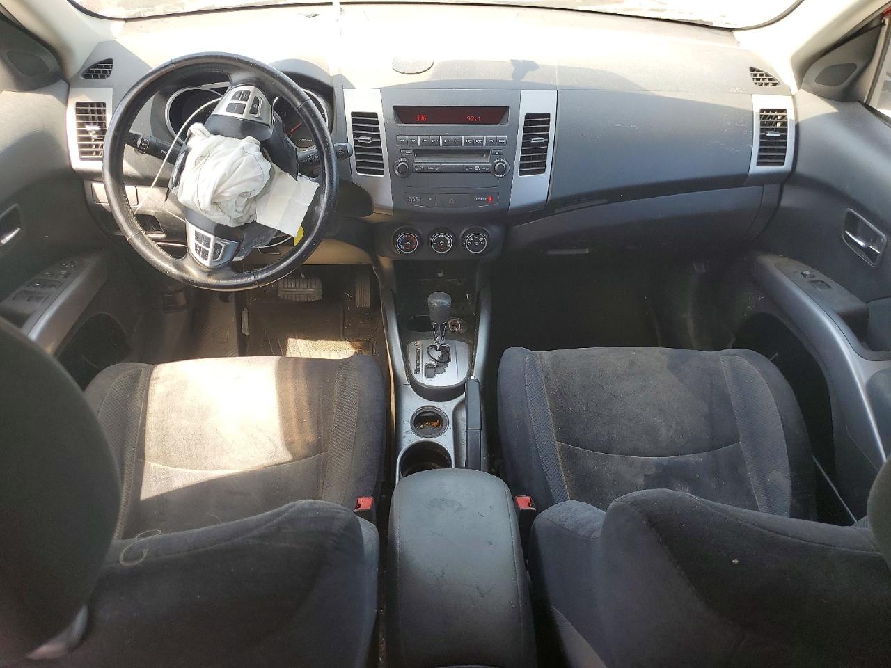 2010 MITSUBISHI OUTLANDER