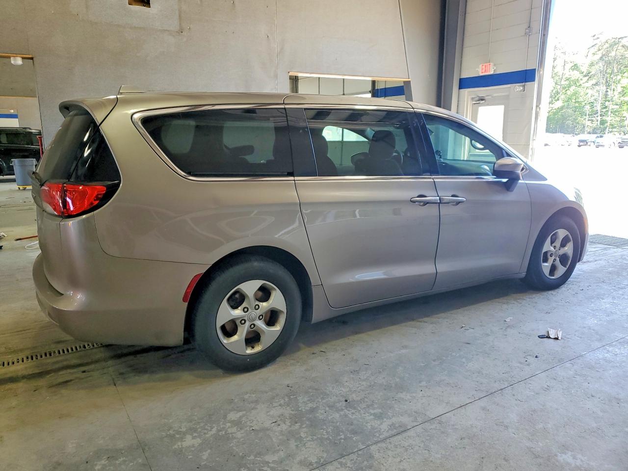 2017 CHRYSLER PACIFICA
