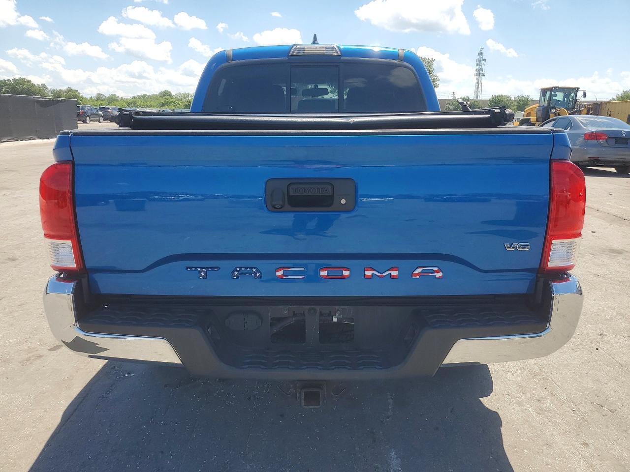 2017 TOYOTA TACOMA
