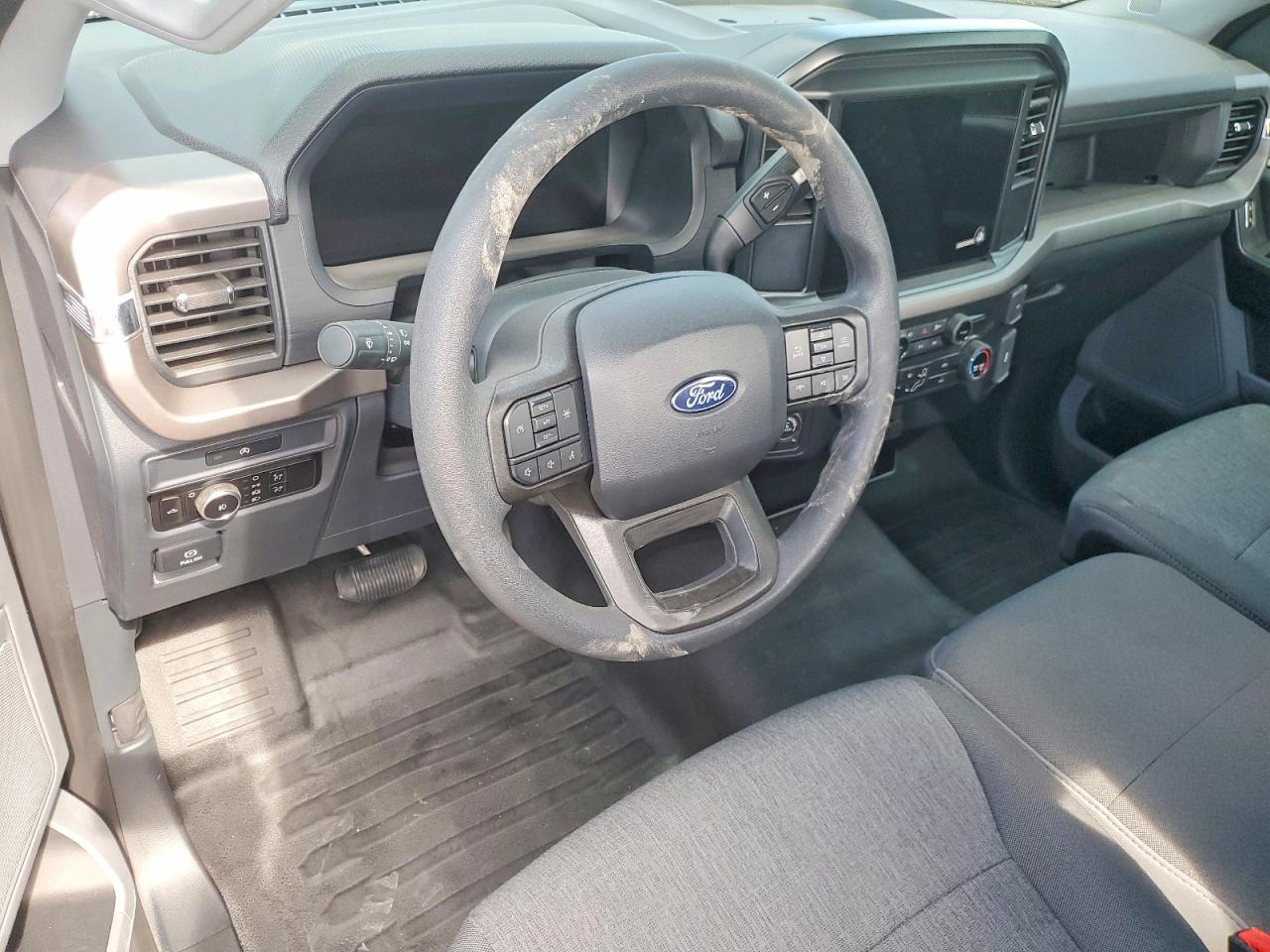 2025 FORD F150