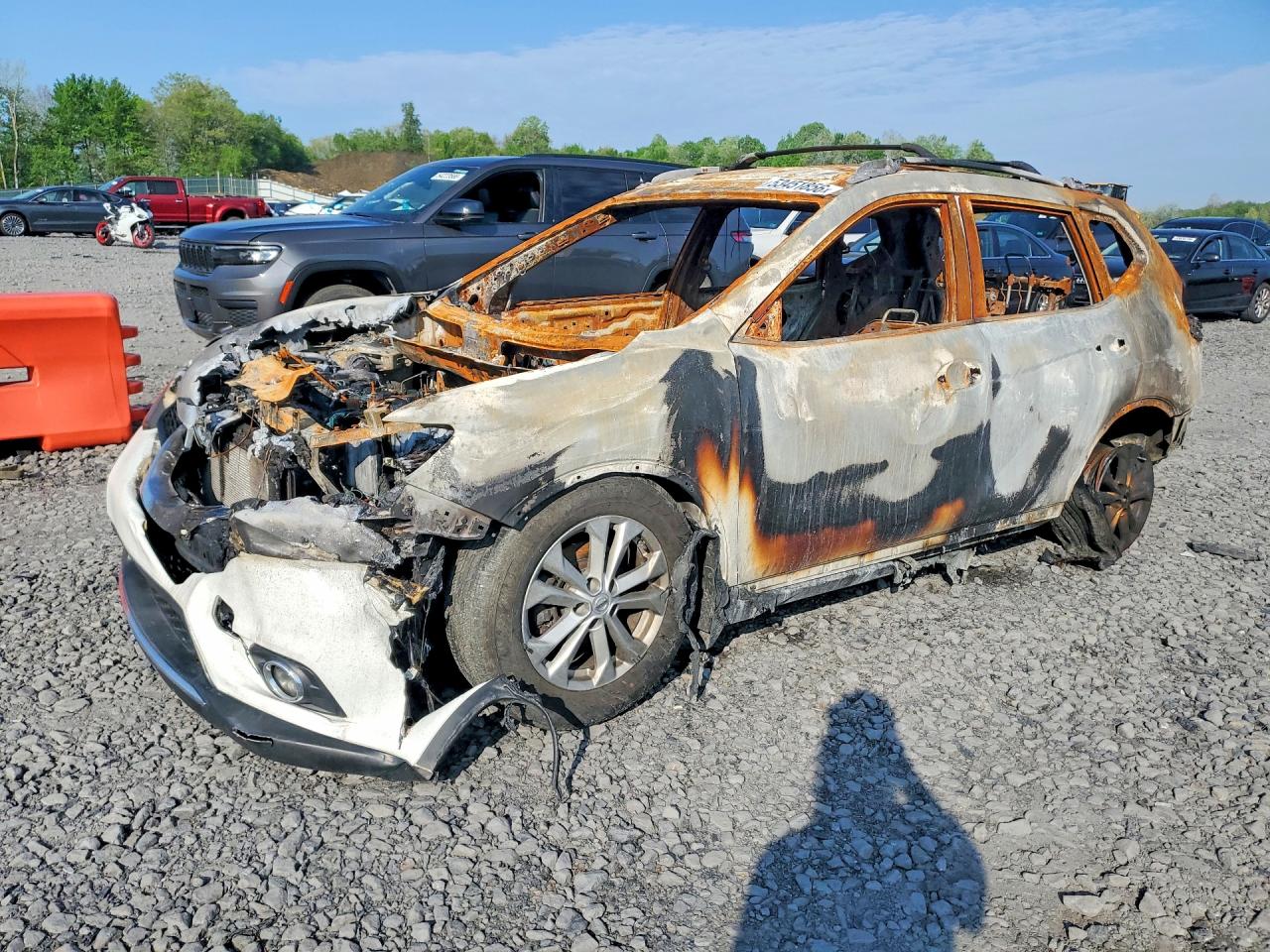 2016 NISSAN ROGUE