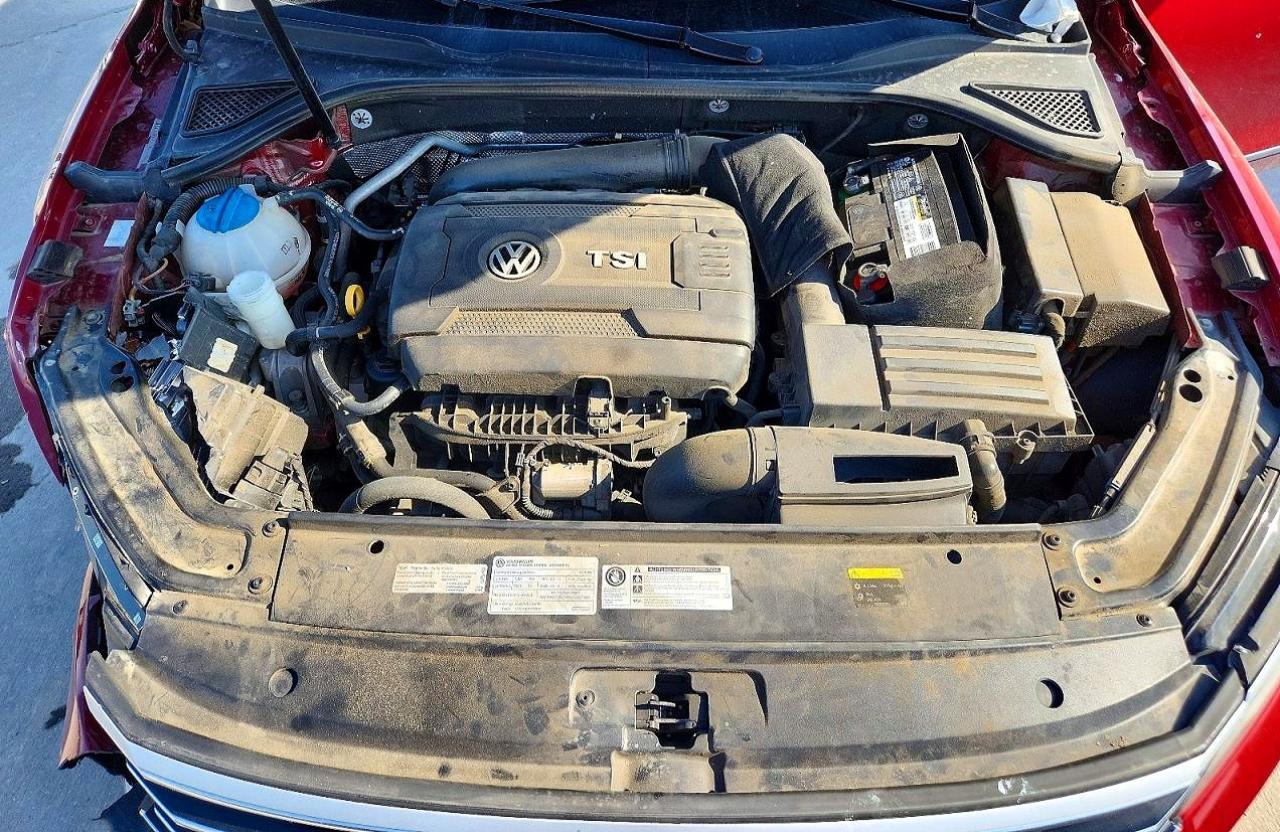 2016 VOLKSWAGEN PASSAT