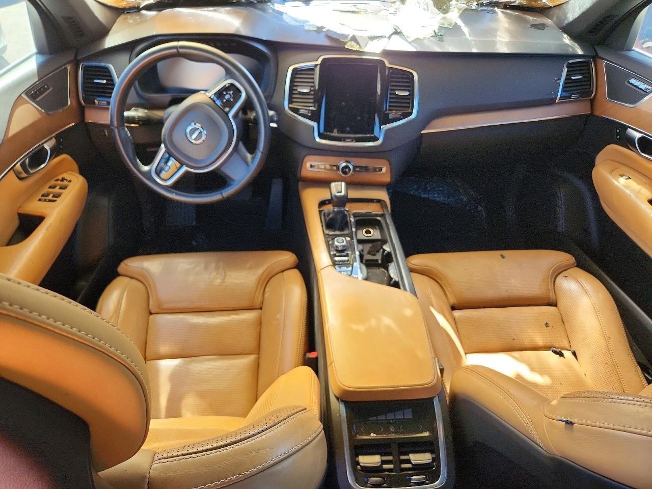 2018 VOLVO XC90