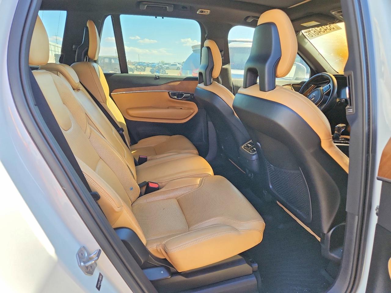 2018 VOLVO XC90