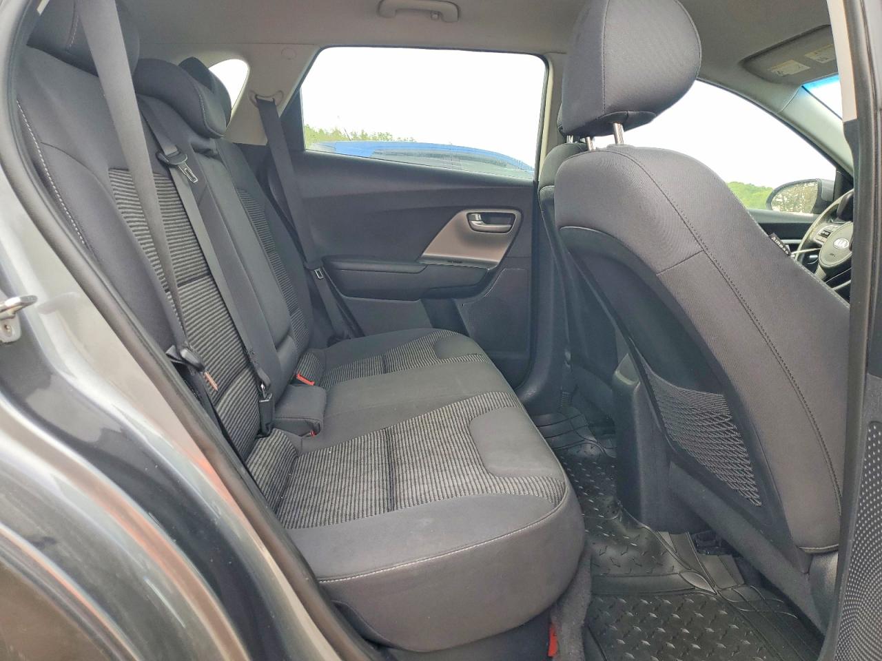 2017 KIA NIRO