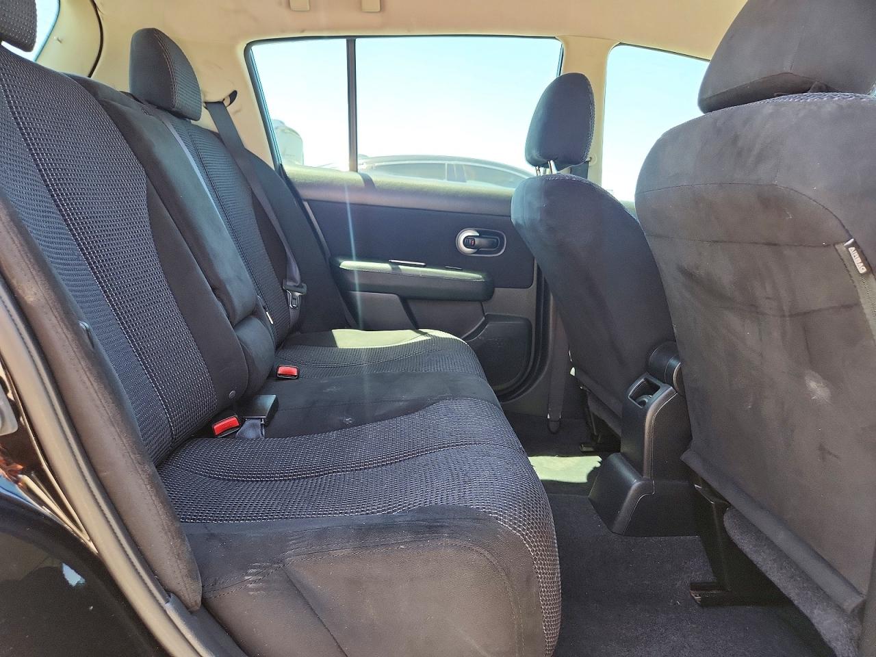 2012 NISSAN VERSA