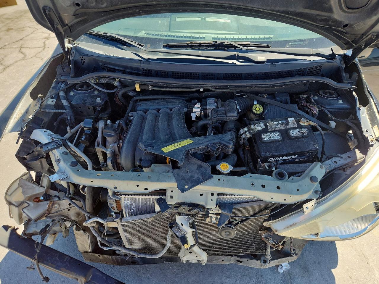 2012 NISSAN VERSA