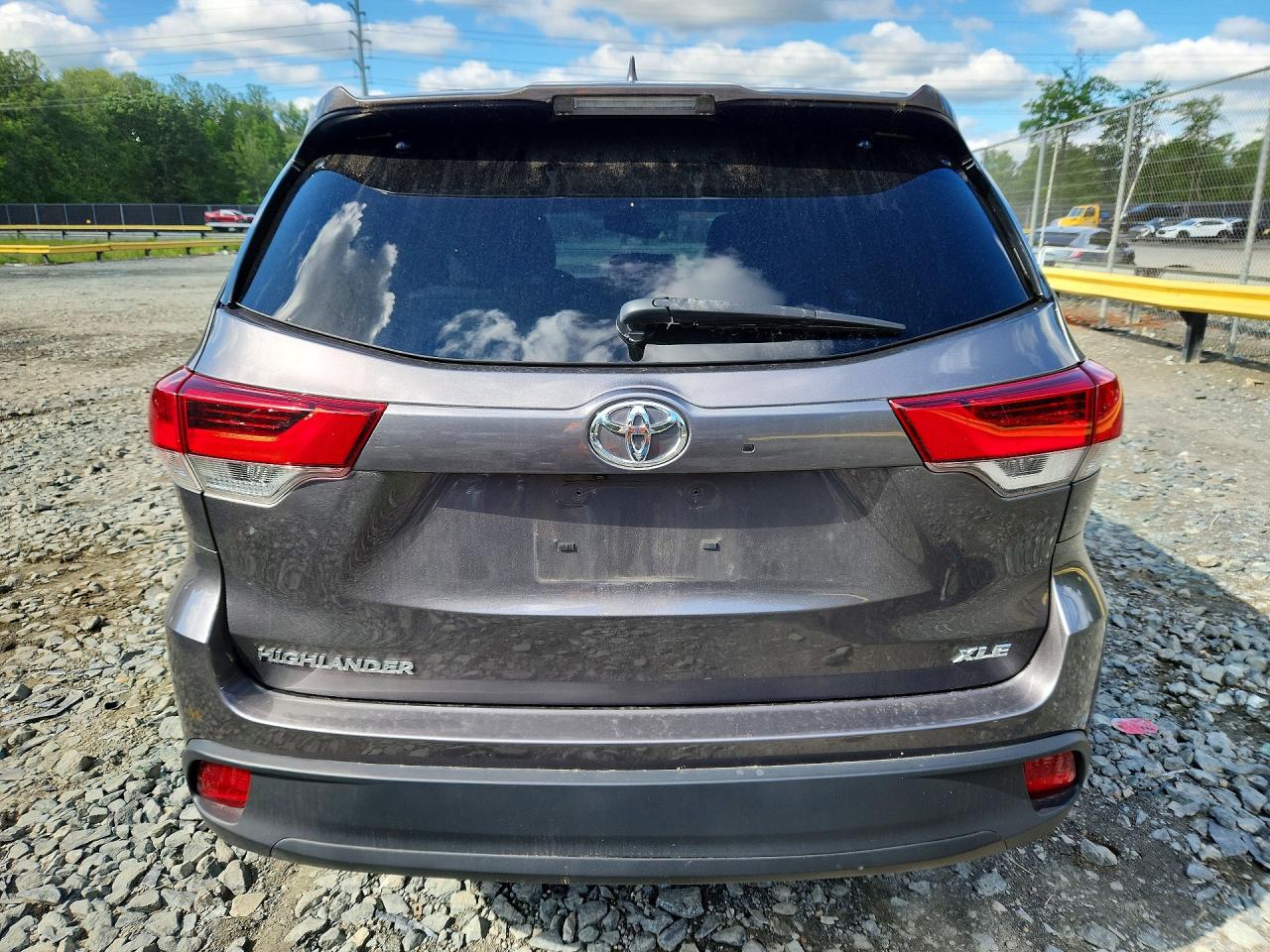 2019 TOYOTA HIGHLANDER
