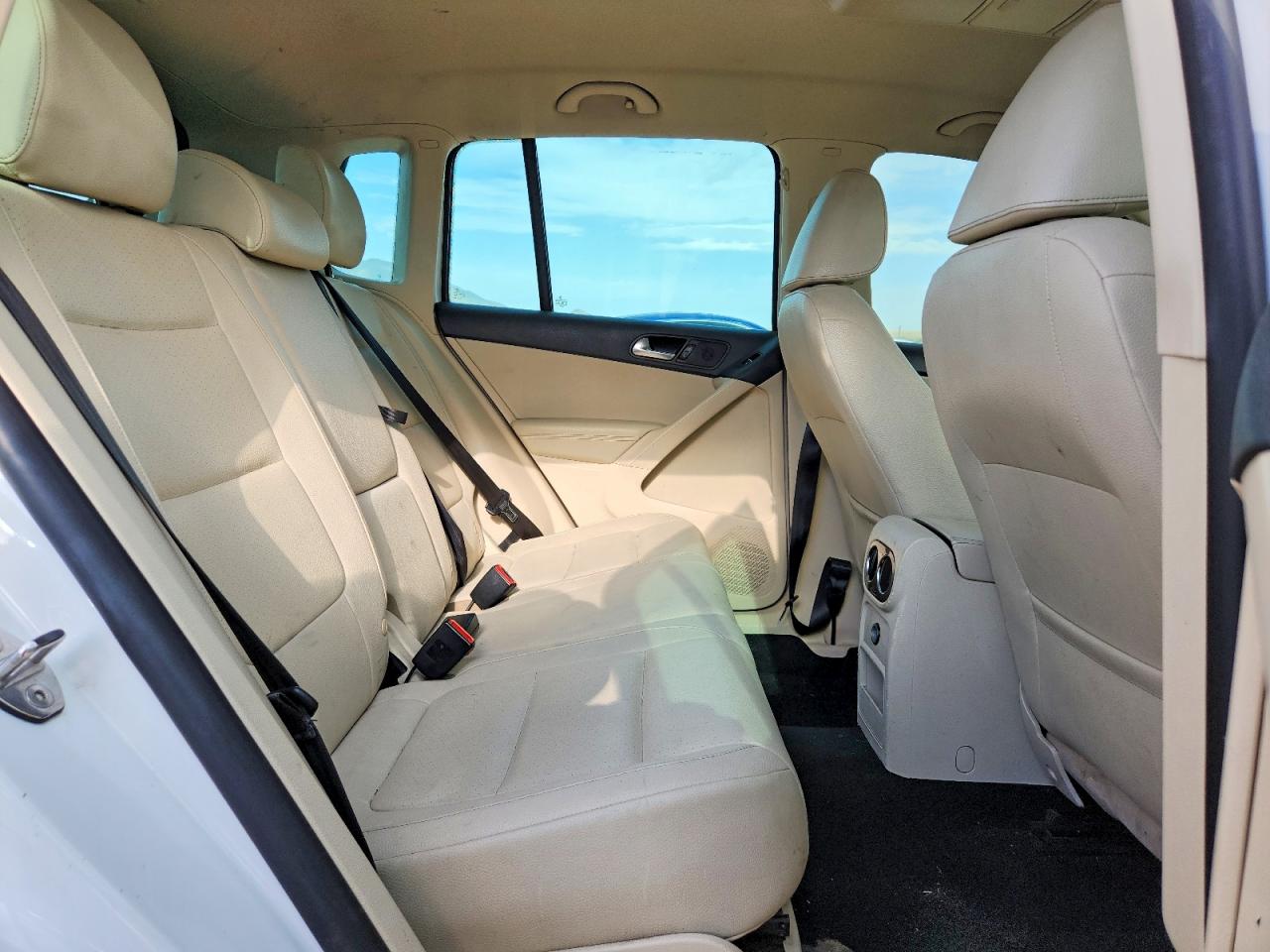 2013 VOLKSWAGEN TIGUAN
