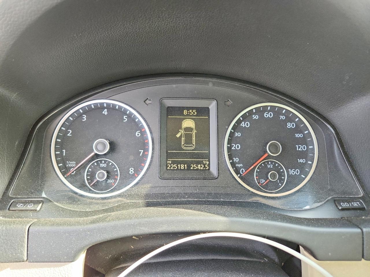 2013 VOLKSWAGEN TIGUAN