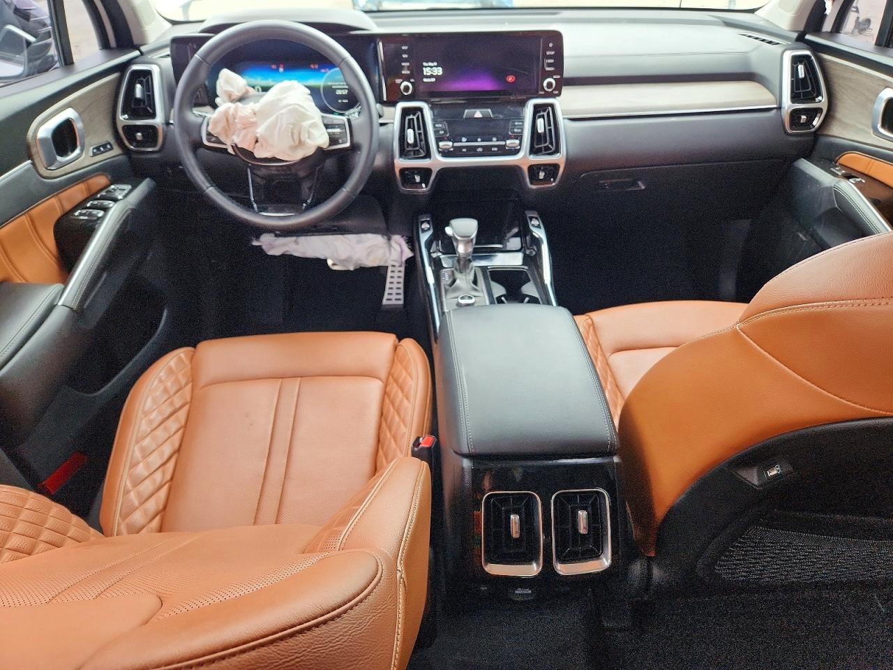 2023 KIA SORENTO