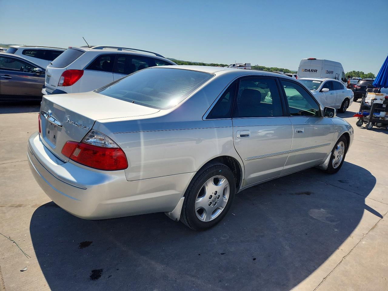 2004 TOYOTA AVALON