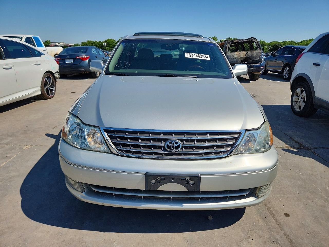 2004 TOYOTA AVALON