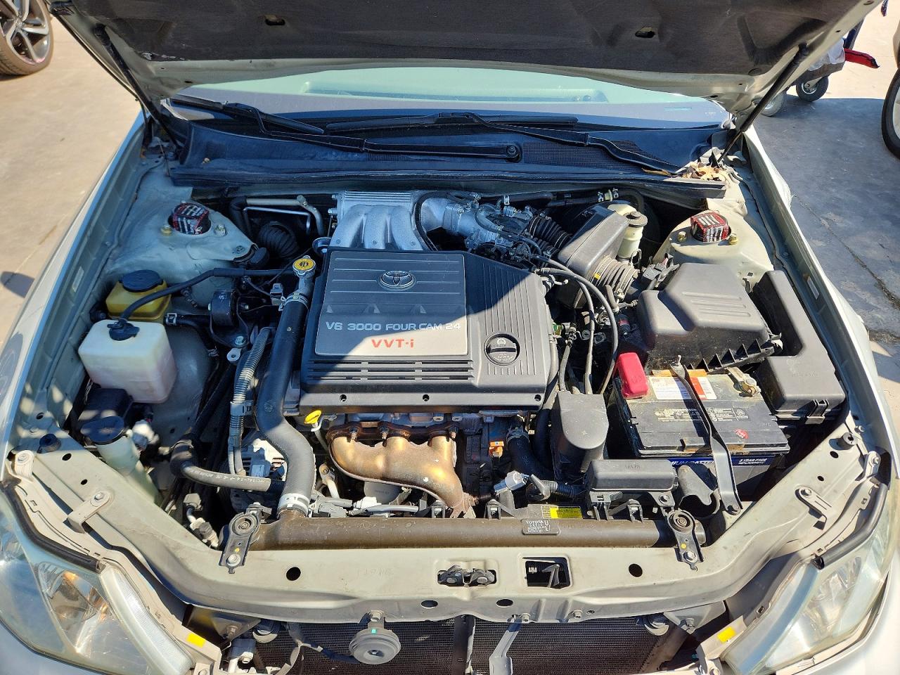 2004 TOYOTA AVALON
