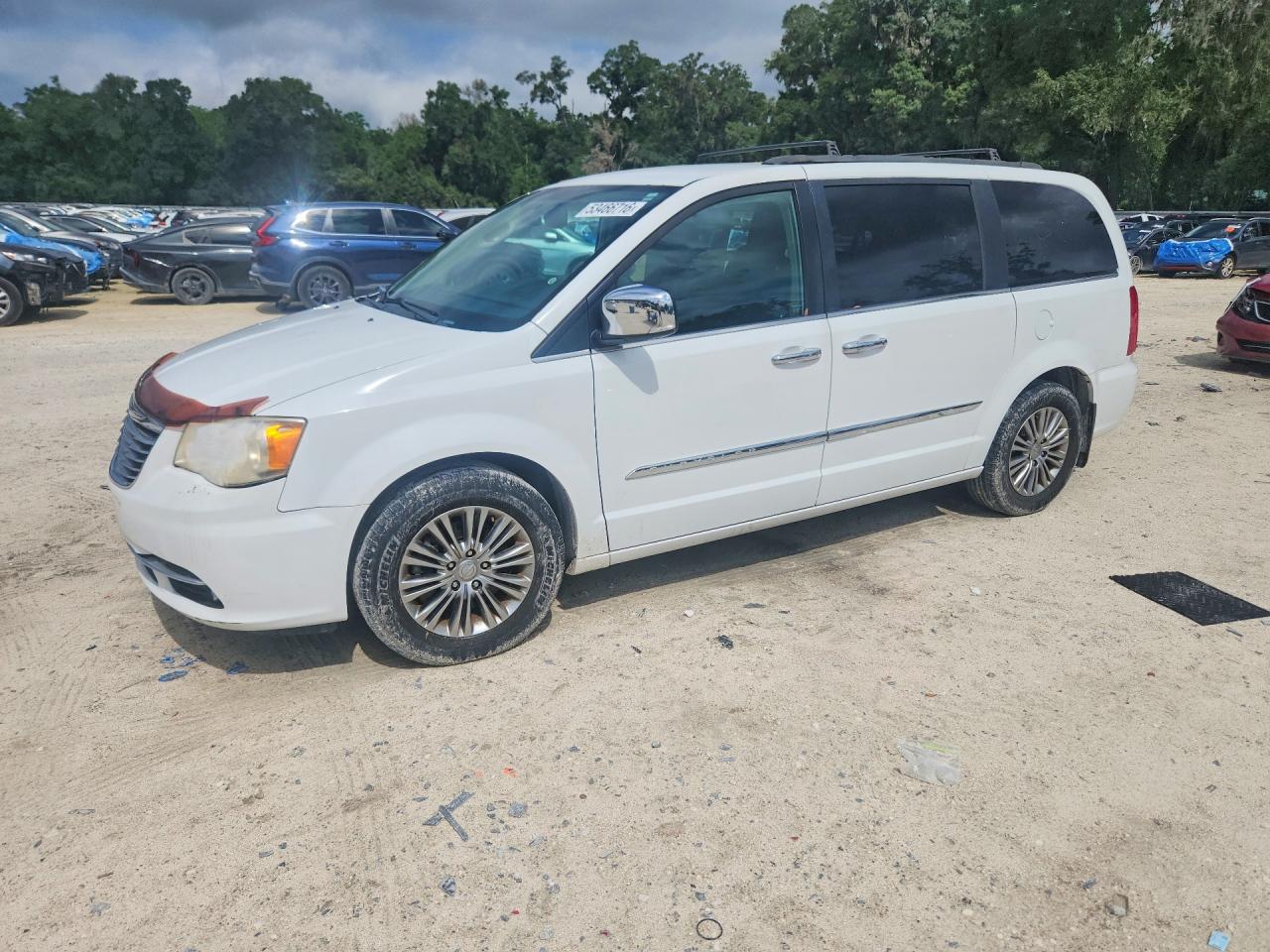 2013 CHRYSLER MINIVAN