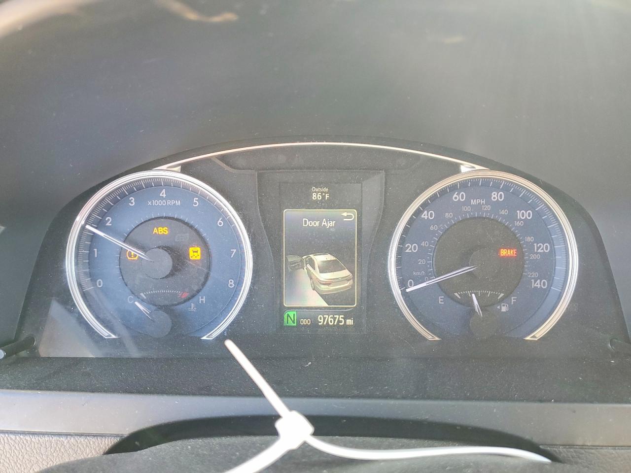 2016 TOYOTA CAMRY