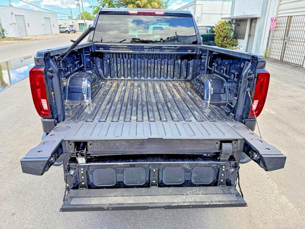 2025 GMC SIERRA