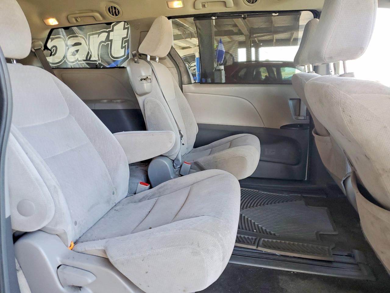 2015 TOYOTA SIENNA