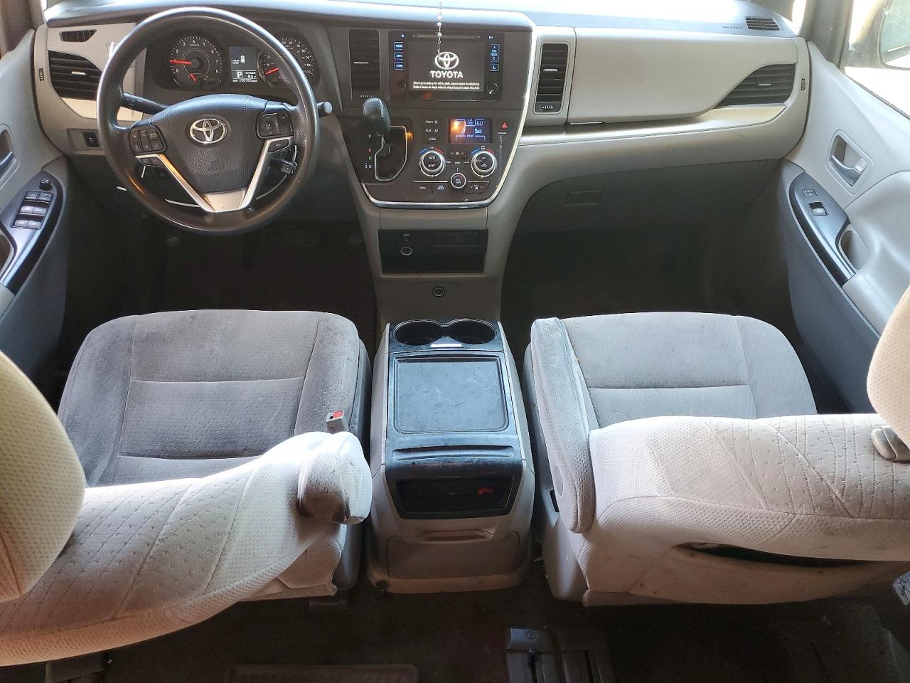 2015 TOYOTA SIENNA