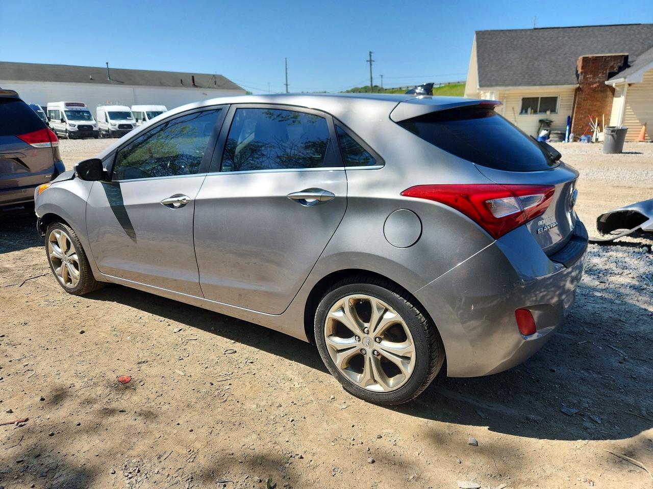 2014 HYUNDAI ELANTRA