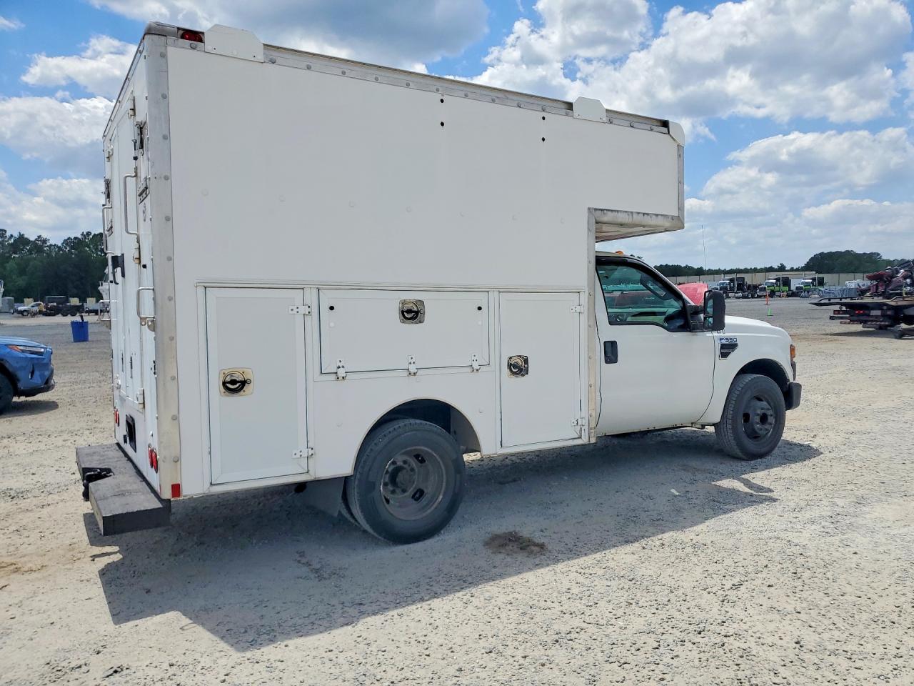 2010 FORD F350
