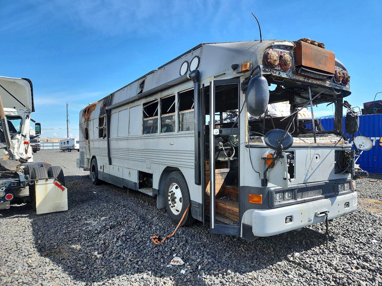 2005 BLUEBIRD ALL OTHER
